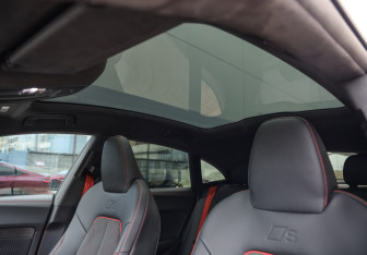 Подержанный автомобиль Audi A5 Liftback 2025 года (33 фото)