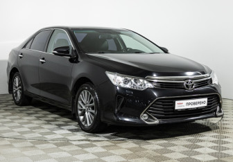 Подержанный автомобиль Toyota Camry Sedan 2017 года (3 фото)