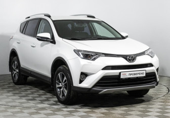 Подержанный автомобиль Toyota RAV4 2019 года (3 фото)
