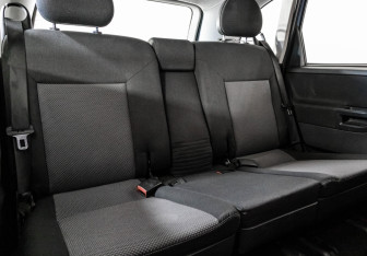 Подержанный автомобиль Opel Meriva 2008 года (18 фото)