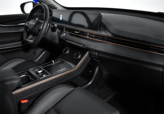 Подержанный автомобиль Exeed LX 2023 года (14 фото)