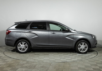 Подержанный автомобиль LADA (ВАЗ) Vesta Wagon 2018 года (4 фото)