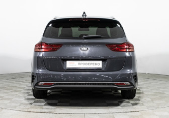 Подержанный автомобиль Kia Ceed Wagon 2021 года (6 фото)