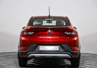Подержанный автомобиль Renault Arkana 2021 года (6 фото)