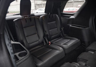 Подержанный автомобиль Ford Explorer 2017 года (31 фото)