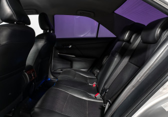 Подержанный автомобиль Toyota Camry Sedan 2011 года (12 фото)