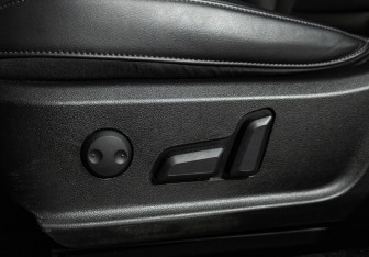 Подержанный автомобиль Haval F7 2023 года (16 фото)