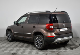 Подержанный автомобиль Skoda Yeti 2016 года (7 фото)