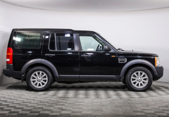 Подержанный автомобиль Land Rover Discovery 2008 года (4 фото)