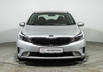 Подержанный автомобиль Kia Cerato Sedan 2019 года (2 фото)