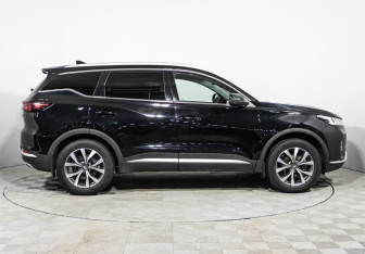 Подержанный автомобиль Chery Tiggo 7 Pro 2022 года (4 фото)