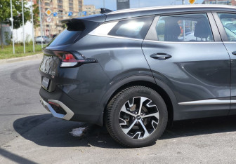 Подержанный автомобиль Kia Sportage 2024 года (7 фото)