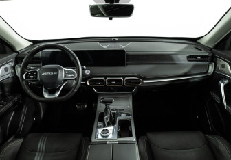 Подержанный автомобиль Jetour X70 2023 года (13 фото)