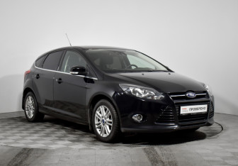 Подержанный автомобиль Ford Focus Hatchback 2014 года (3 фото)