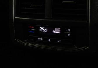 Подержанный автомобиль Volkswagen Teramont 2019 года (22 фото)