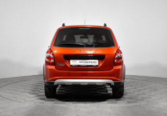 Подержанный автомобиль LADA (ВАЗ) Granta Wagon 2021 года (6 фото)