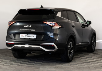 Подержанный автомобиль Kia Sportage 2022 года (6 фото)
