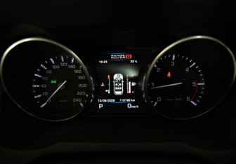 Подержанный автомобиль Land Rover Range Rover Evoque 2013 года (13 фото)