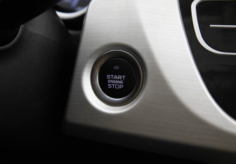 Подержанный автомобиль Geely Atlas 2021 года (15 фото)