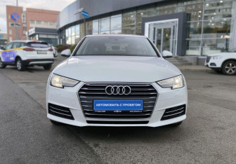 Подержанный автомобиль Audi A4 Sedan 2015 года (2 фото)