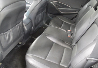 Подержанный автомобиль Hyundai Santa Fe 2015 года (11 фото)