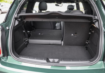 Подержанный автомобиль MINI Hatch 2020 года (31 фото)