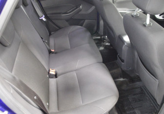 Подержанный автомобиль Ford Focus Hatchback 2016 года (13 фото)