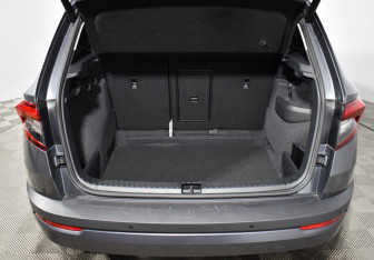 Подержанный автомобиль Skoda Karoq 2021 года (19 фото)