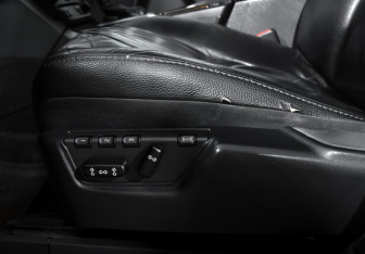 Подержанный автомобиль Volvo XC90 2011 года (12 фото)
