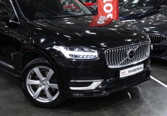Подержанный автомобиль Volvo XC90 2020 года (6 фото)