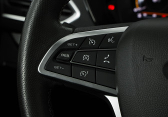 Подержанный автомобиль LADA (ВАЗ) Vesta Sedan 2023 года (13 фото)