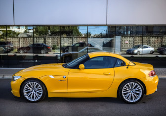 Подержанный автомобиль BMW Z4 Roadster 2011 года (9 фото)