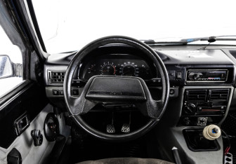 Подержанный автомобиль ИЖ 21261 «Фабула» 2005 года (19 фото)
