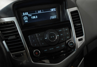 Подержанный автомобиль Chevrolet Cruze Hatchback 2012 года (13 фото)