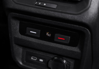 Подержанный автомобиль Volkswagen Tiguan 2021 года (26 фото)