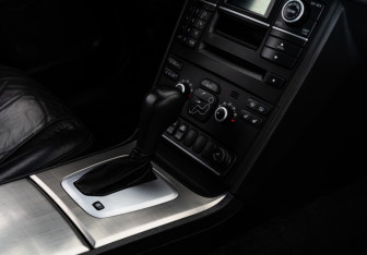 Подержанный автомобиль Volvo XC90 2008 года (18 фото)