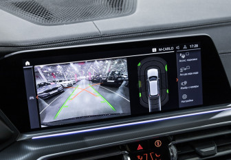 Подержанный автомобиль BMW X5 2019 года (32 фото)