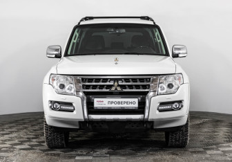 Подержанный автомобиль Mitsubishi Pajero 2019 года (2 фото)