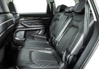 Подержанный автомобиль Exeed VX 2023 года (10 фото)