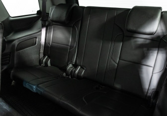 Подержанный автомобиль Chevrolet Tahoe 2016 года (14 фото)