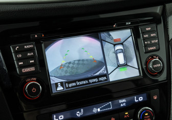 Подержанный автомобиль Nissan X-Trail 2018 года (17 фото)