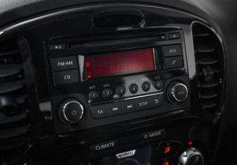 Подержанный автомобиль Nissan Juke 2012 года (14 фото)