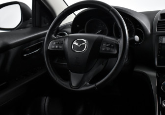 Подержанный автомобиль Mazda 6 Sedan 2012 года (15 фото)