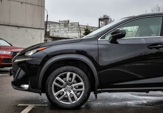 Подержанный автомобиль Lexus NX 2016 года (3 фото)