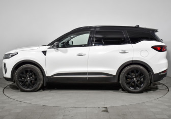 Подержанный автомобиль Chery Tiggo 7 Pro Max 2023 года (8 фото)