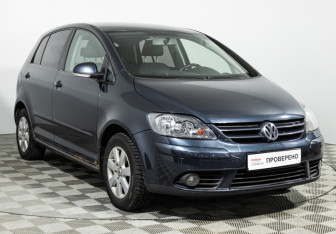 Подержанный автомобиль Volkswagen Golf Plus 2008 года (3 фото)