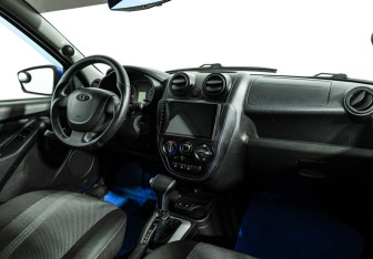 Подержанный автомобиль LADA (ВАЗ) Granta Liftback 2017 года (9 фото)
