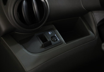 Подержанный автомобиль Chevrolet Spark 2013 года (15 фото)