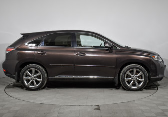 Подержанный автомобиль Lexus RX 2013 года (4 фото)