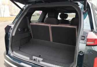 Подержанный автомобиль Exeed VX 2023 года (7 фото)